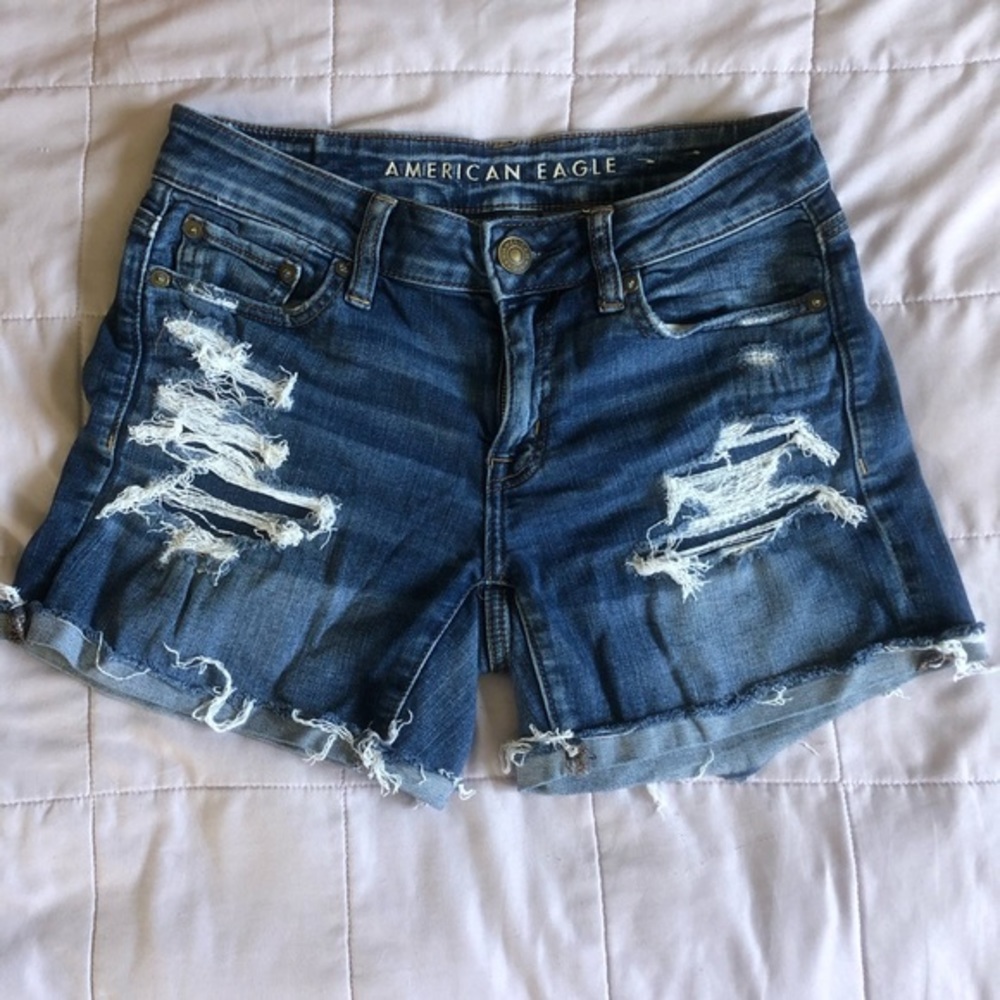 American Eagle Mid Rise Super Stretch Distressed Jean Shorts‎